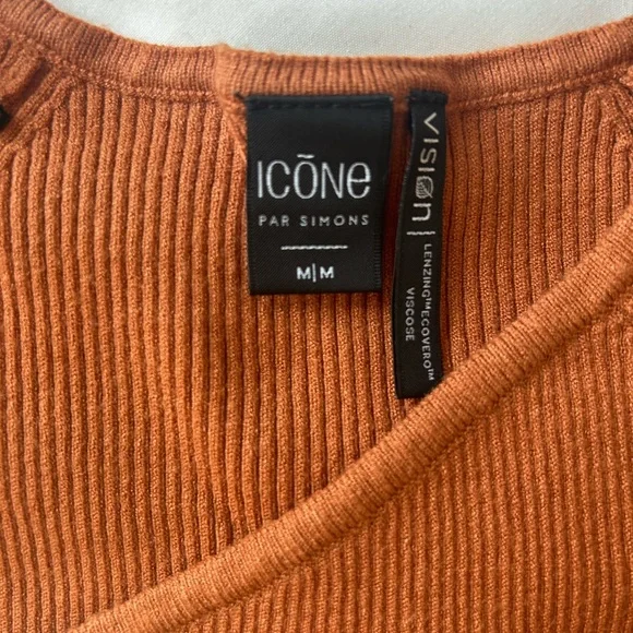 Rust Ribbed Top (Icône) - Picture 2 of 4